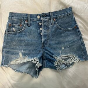 Levi’s NWT Jean Shorts
